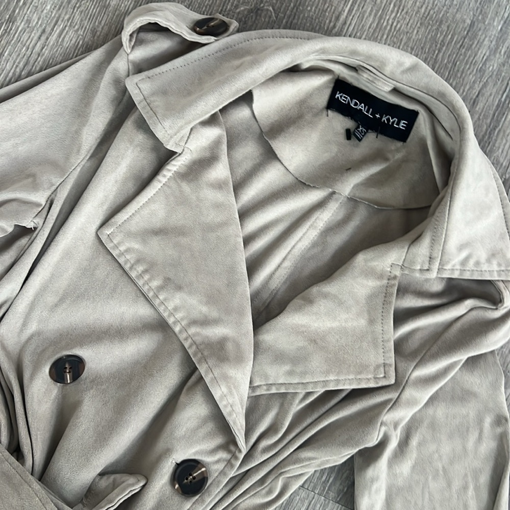KENDALL & KYLIE COAT - Picture 3 of 3